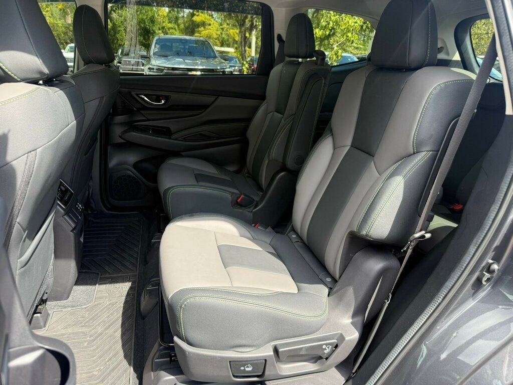 Used 2025 Subaru Ascent Onyx Edition w/ Onyx Package image 8