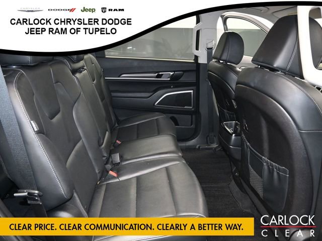 Used 2024 Kia Telluride LX FWD image 39