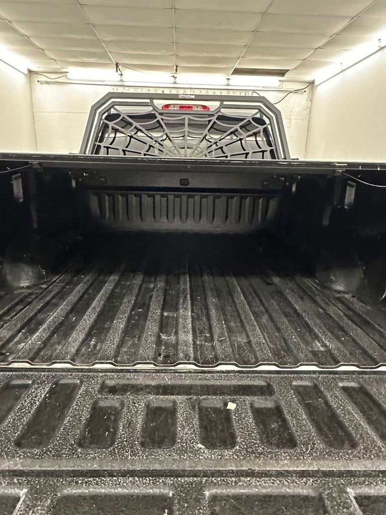 Used 2015 GMC Sierra 1500 SLE w/ Carbon-22 Edition AWD/4WD image 25