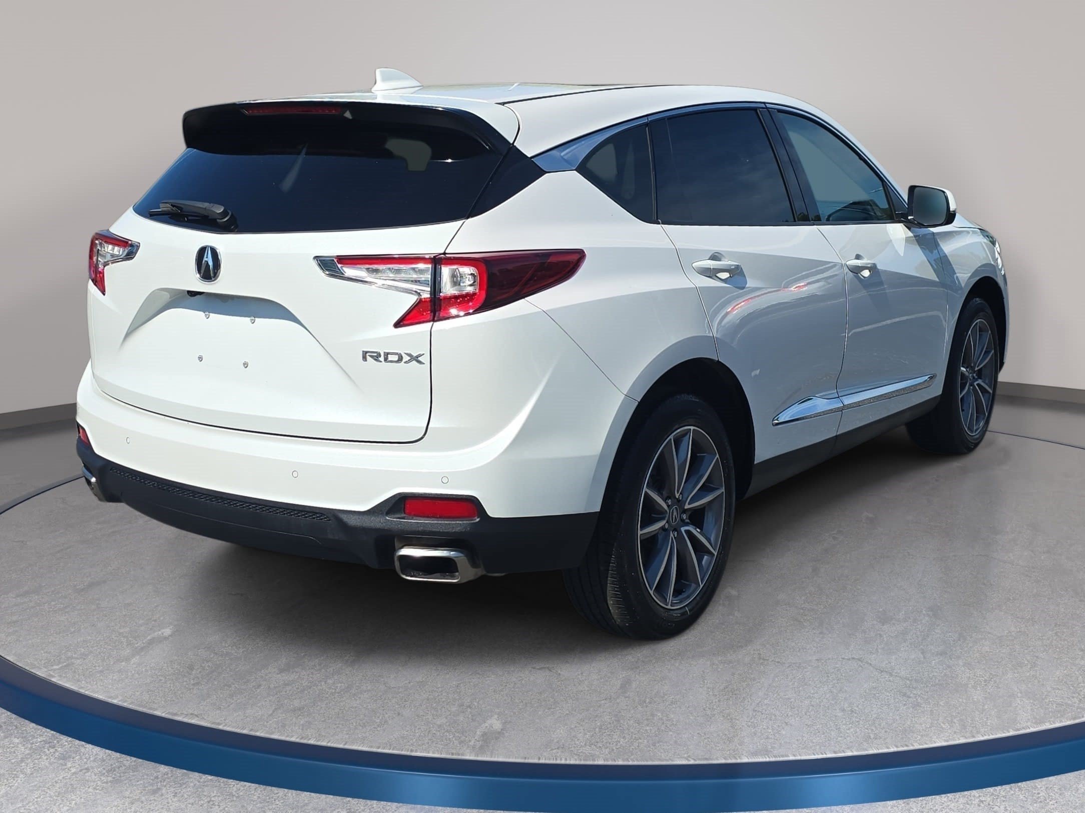 Used 2023 Acura RDX w/ Technology Package FWD image 5