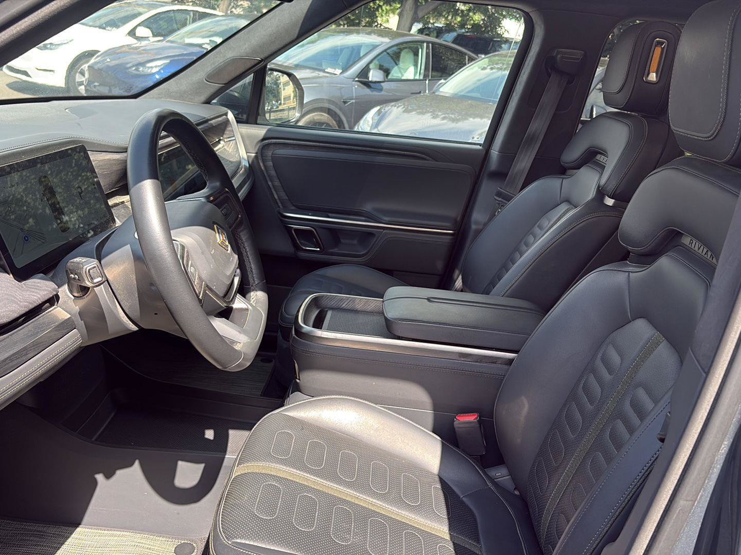 Used 2022 Rivian R1T Adventure AWD/4WD image 15