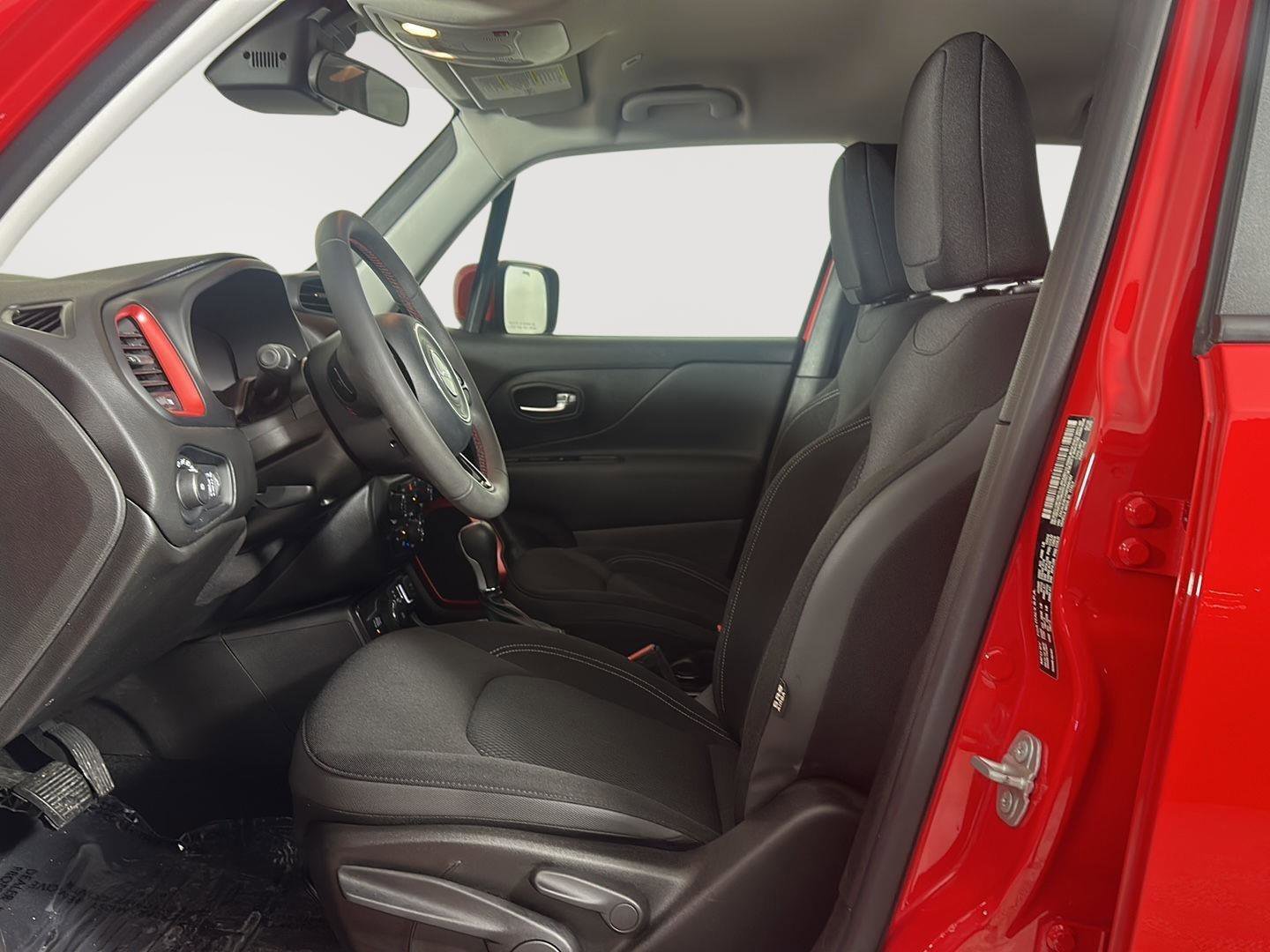 Used 2022 Jeep Renegade Latitude image 5