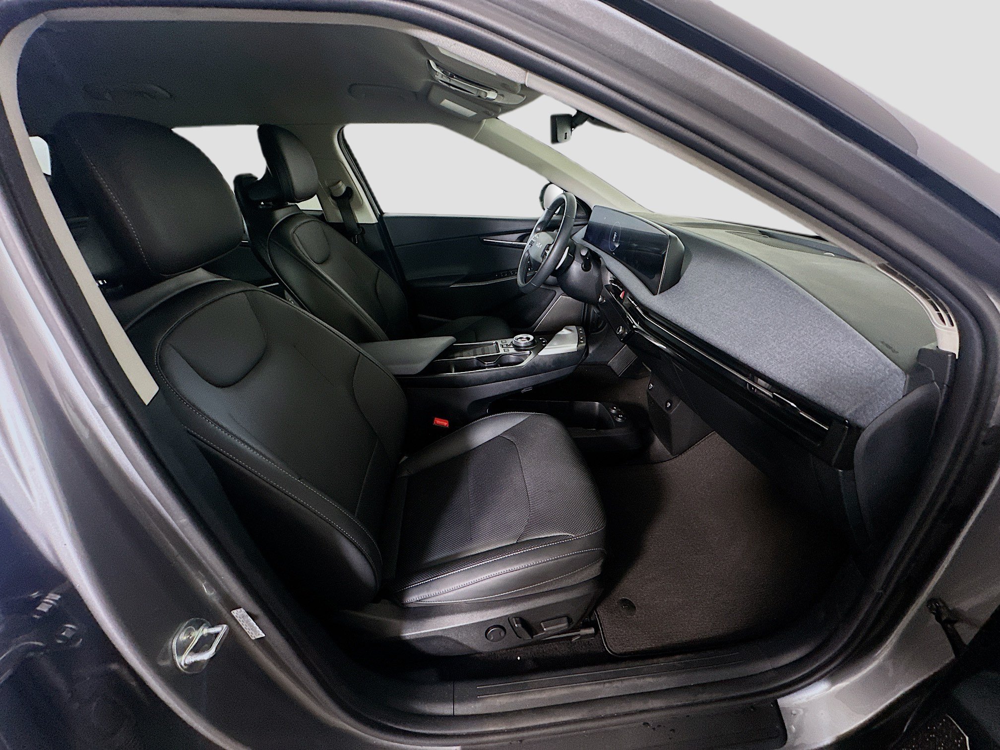 Used 2024 Kia EV6 Wind w/ Wind Technology Package RWD image 33