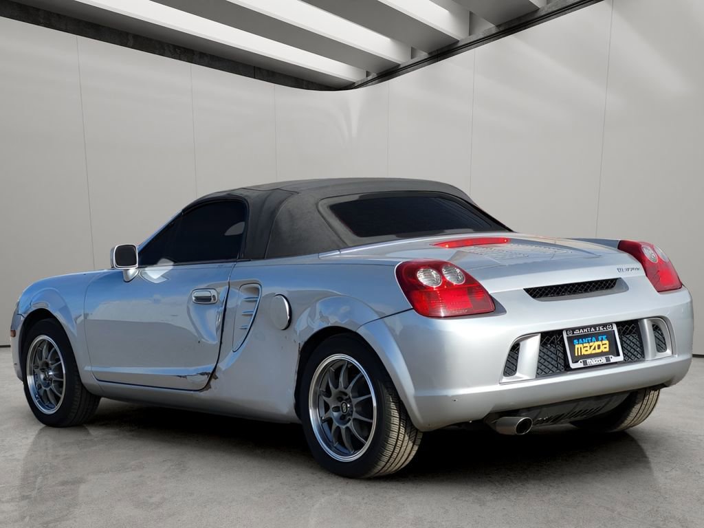 Used 2005 Toyota MR2 image 5