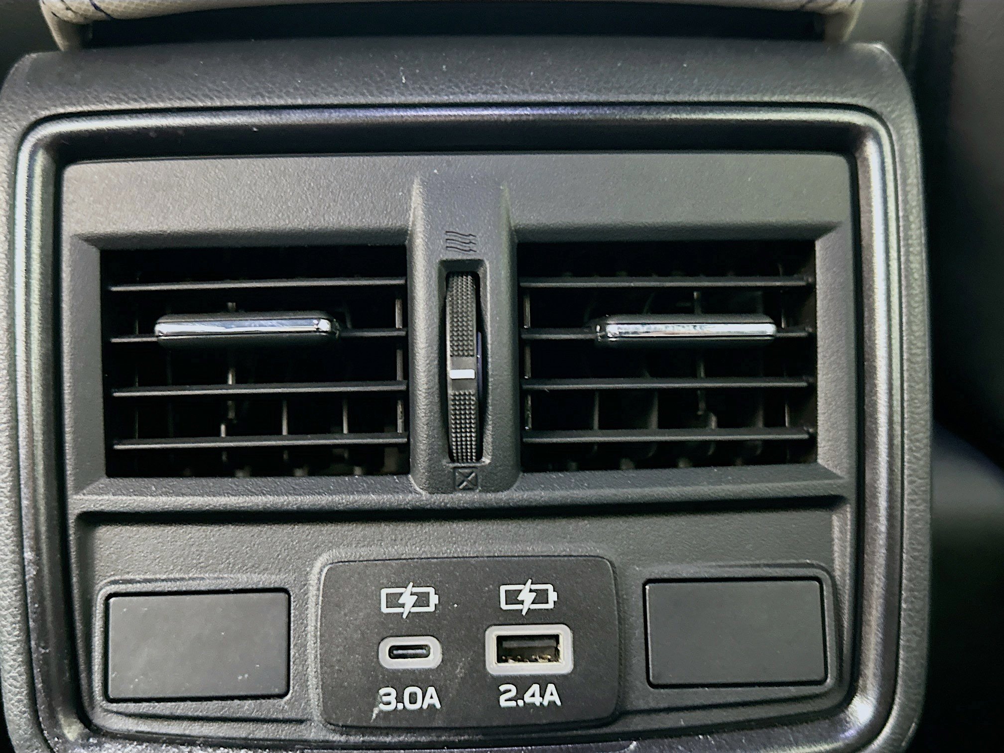 Used 2025 Subaru Forester Limited image 26