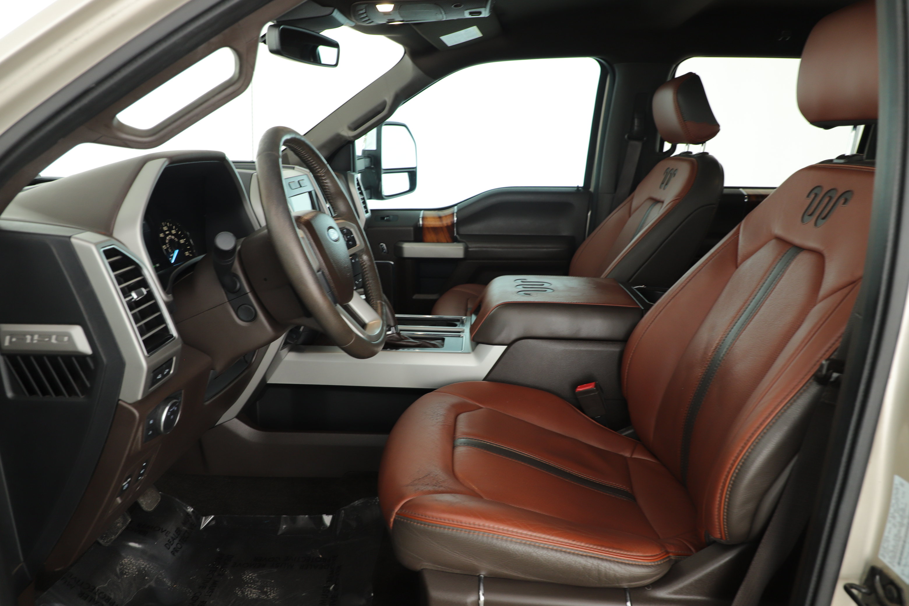 Used 2018 Ford F150 King Ranch w/ Equipment Group 601A Luxury AWD/4WD image 14
