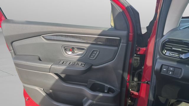 Certified 2025 Honda Pilot Elite image 25