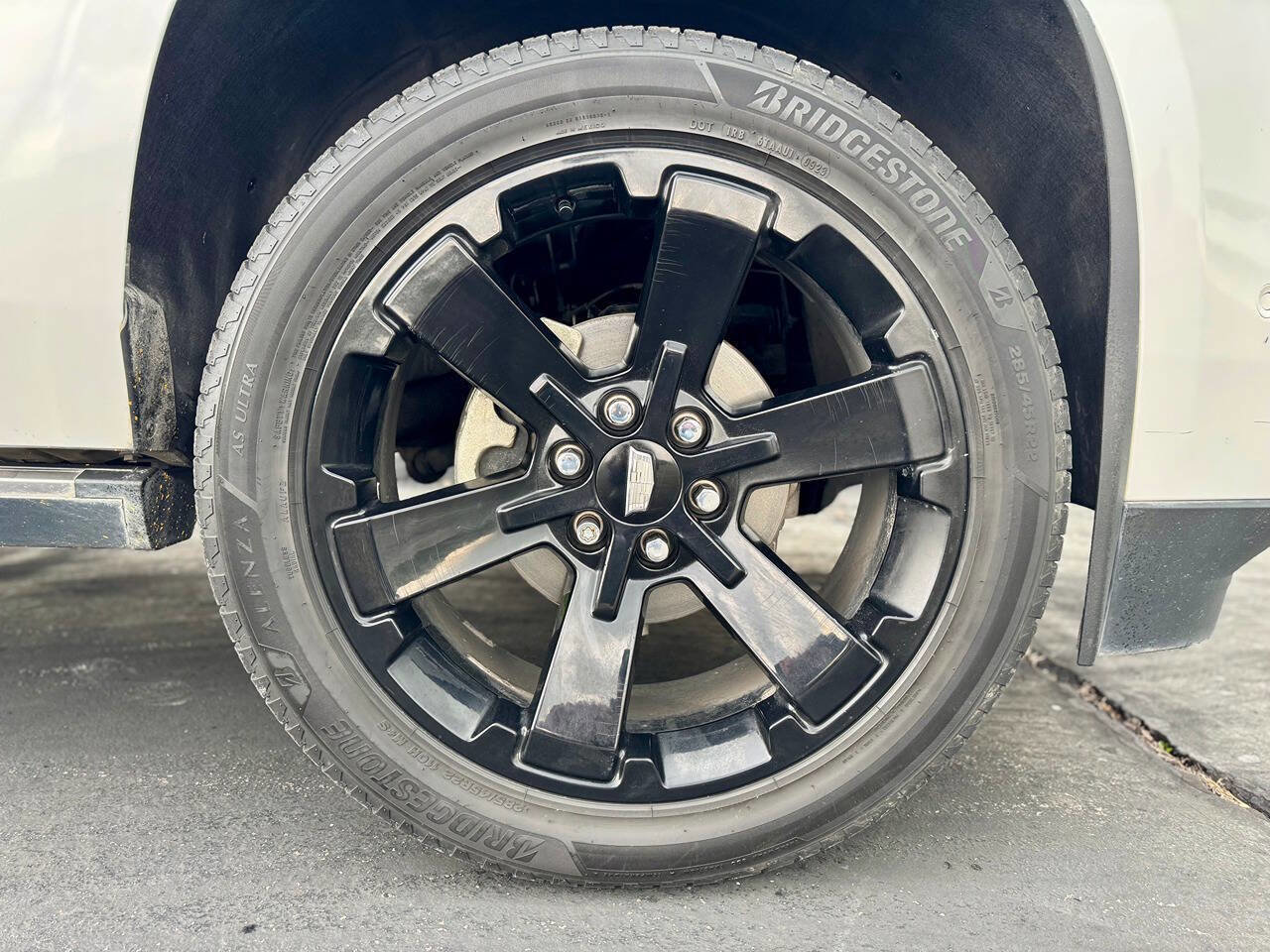 Used 2018 Cadillac Escalade Platinum image 11