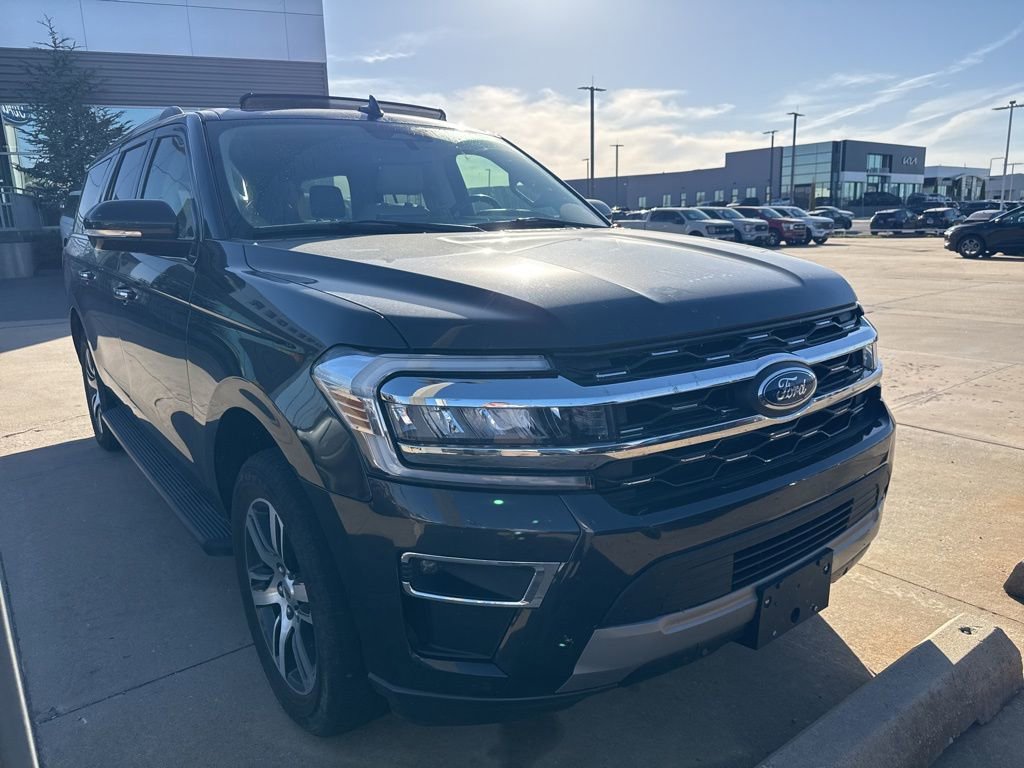 Used 2024 Ford Expedition Max Limited image 1