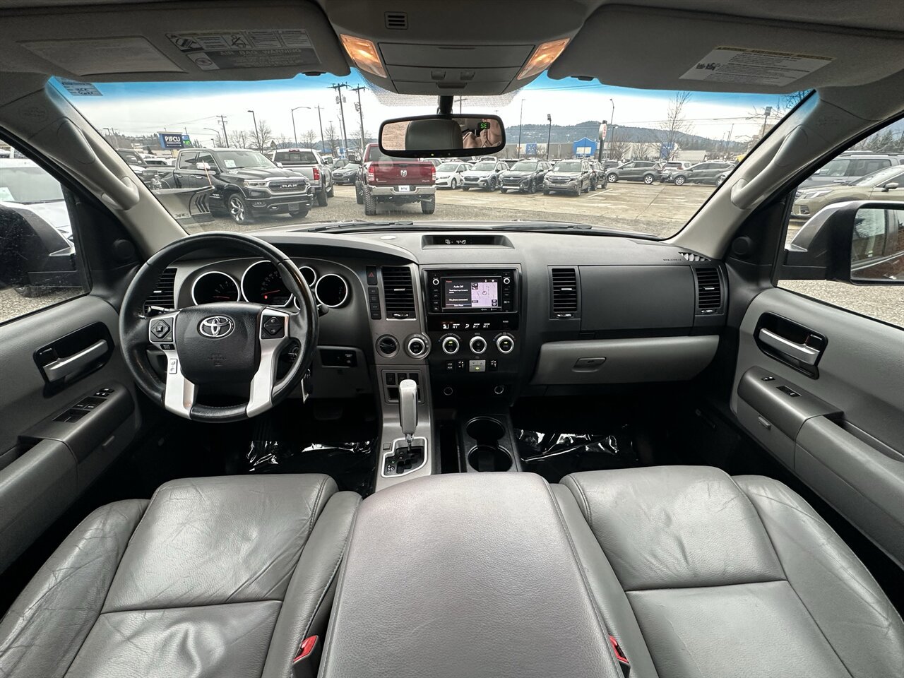 Used 2015 Toyota Sequoia Limited AWD/4WD image 4