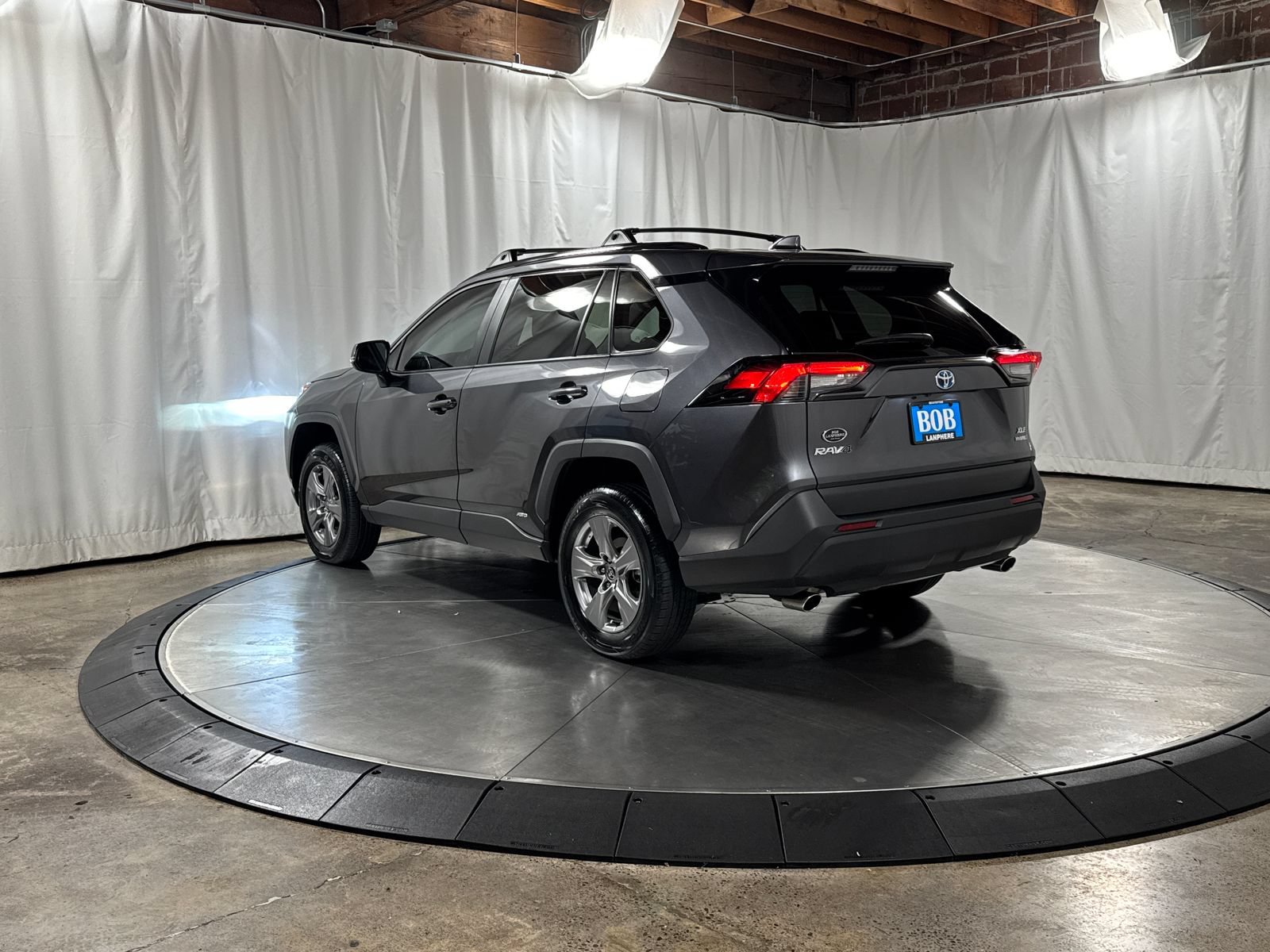 Used 2023 Toyota RAV4 XLE w/ Convenience Package AWD/4WD image 7