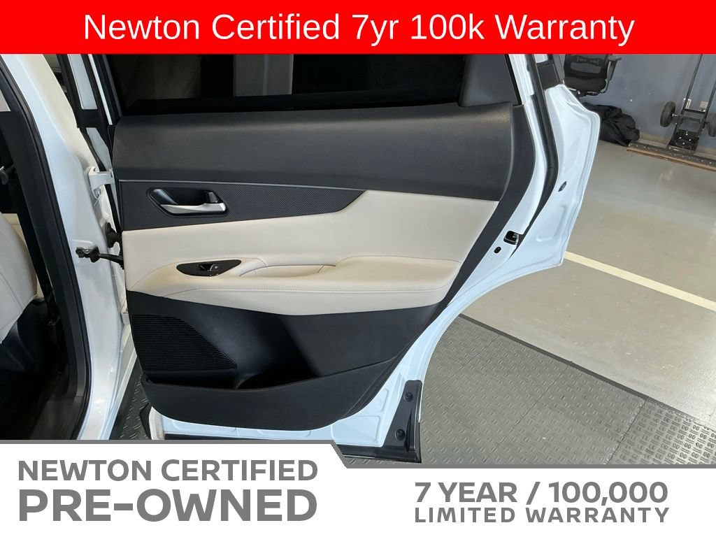 Used 2025 Nissan Murano SV AWD/4WD image 40