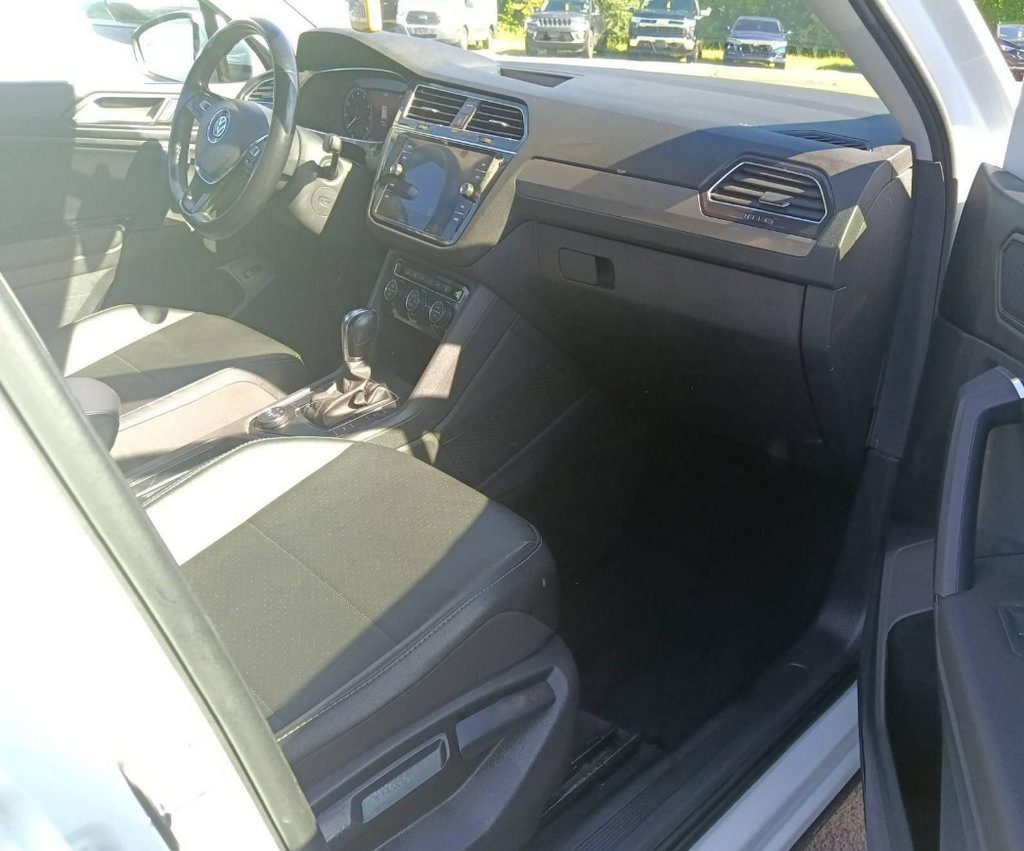 Used 2019 Volkswagen Tiguan SEL AWD/4WD image 7