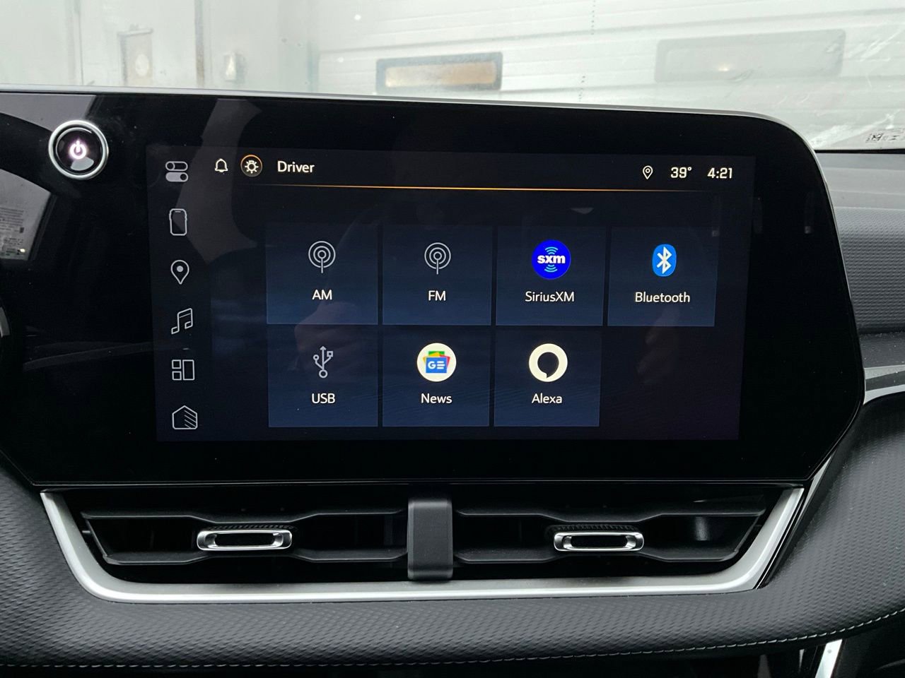 Used 2025 Chevrolet Equinox LT image 29