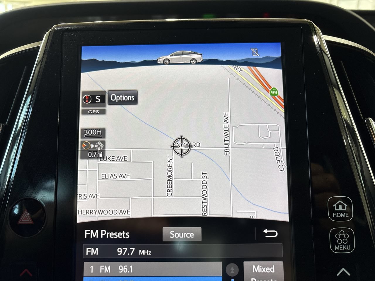 Used 2021 Toyota Prius Prime XLE w/ Carpet Mat Package (TMS) FWD image 19