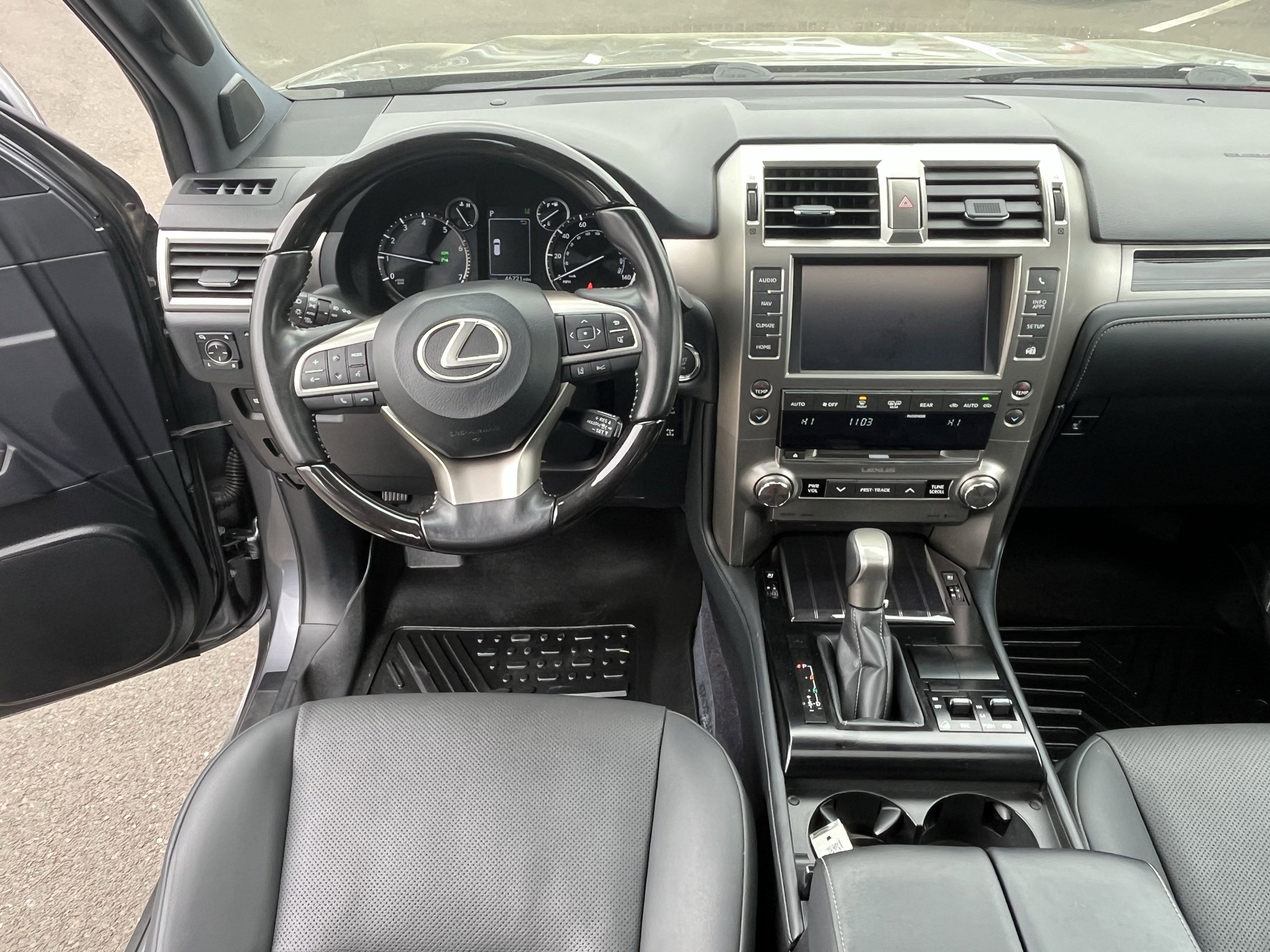 Used 2021 Lexus GX 460 Premium w/ Premium Package image 11