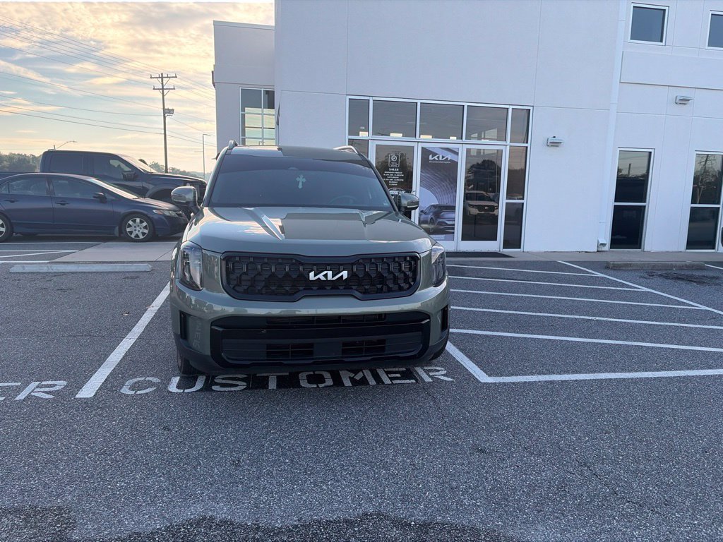 Used 2024 Kia Telluride EX X-Line AWD/4WD image 2