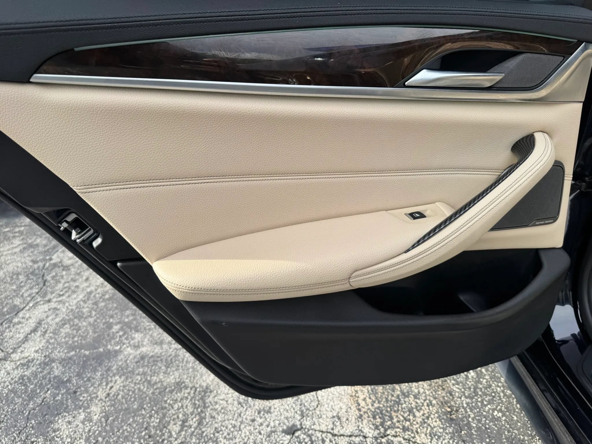 Used 2018 BMW 540i RWD image 33