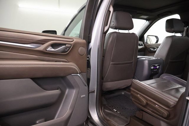 Used 2022 GMC Yukon XL Denali AWD/4WD image 24