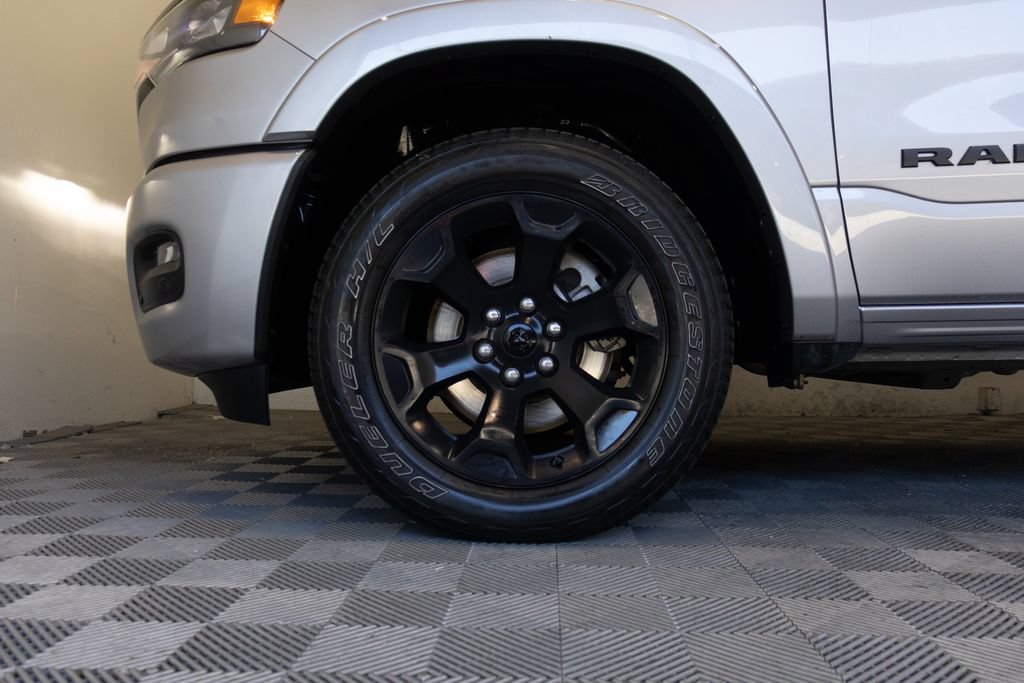 Used 2025 RAM 1500 Big Horn AWD/4WD image 9