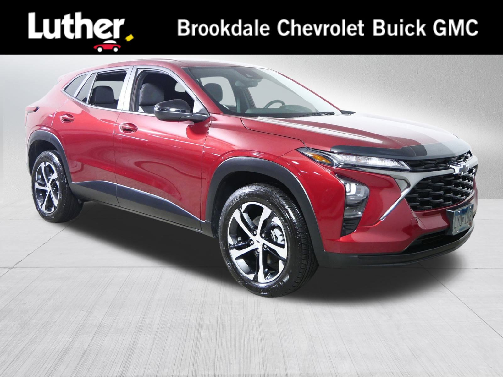 Used 2024 Chevrolet Trax RS w/ Driver Confidence Package image 1