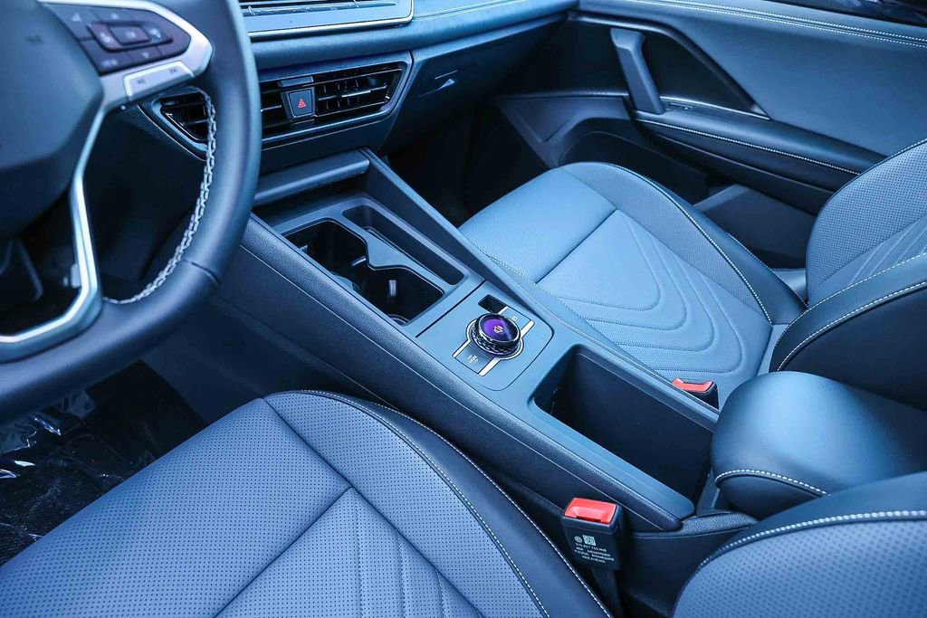 New 2026 Volkswagen Tiguan SE image 31