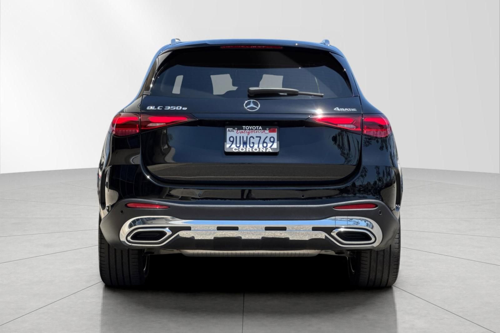 Used 2025 Mercedes-Benz GLC 350e 4MATIC image 4