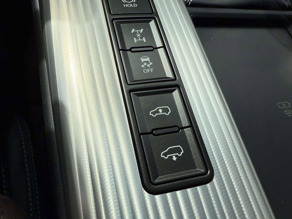 Used 2024 Lexus LX 600 F Sport image 28