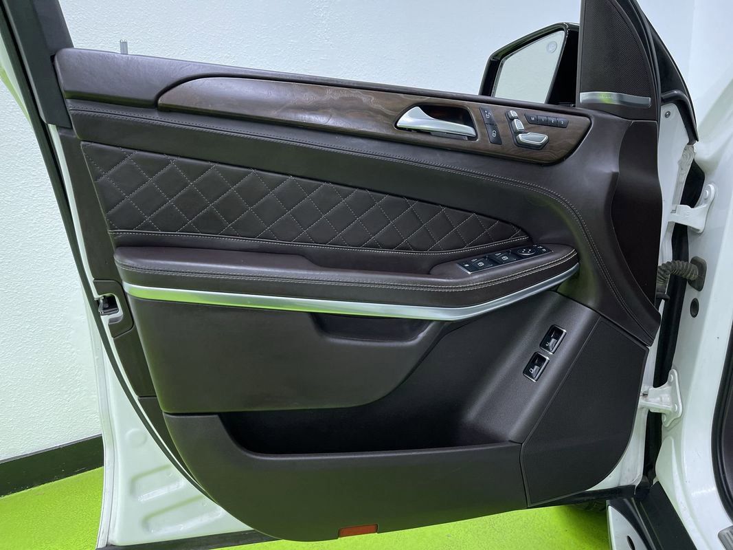 Used 2018 Mercedes-Benz GLS 550 4MATIC image 15