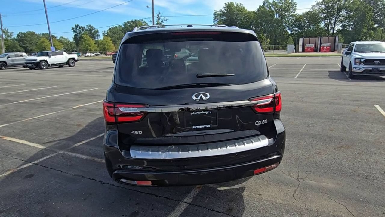 Used 2022 INFINITI QX80 Premium Select w/ Cargo Package AWD/4WD image 8