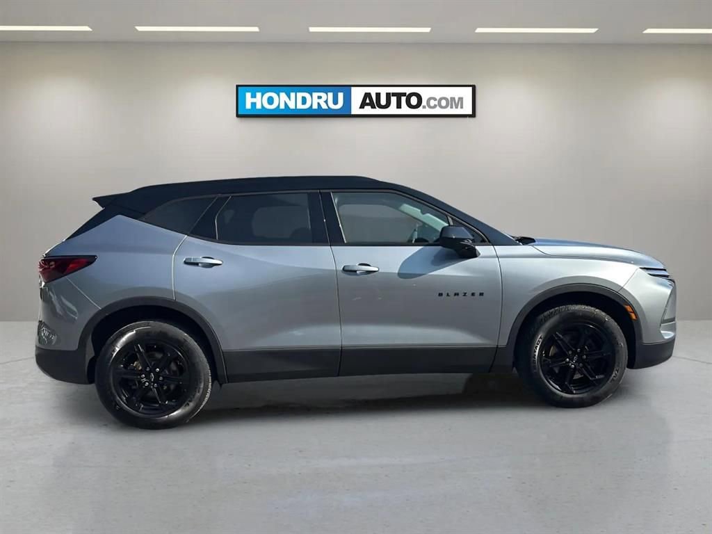 Used 2023 Chevrolet Blazer LT w/ Convenience Package image 6