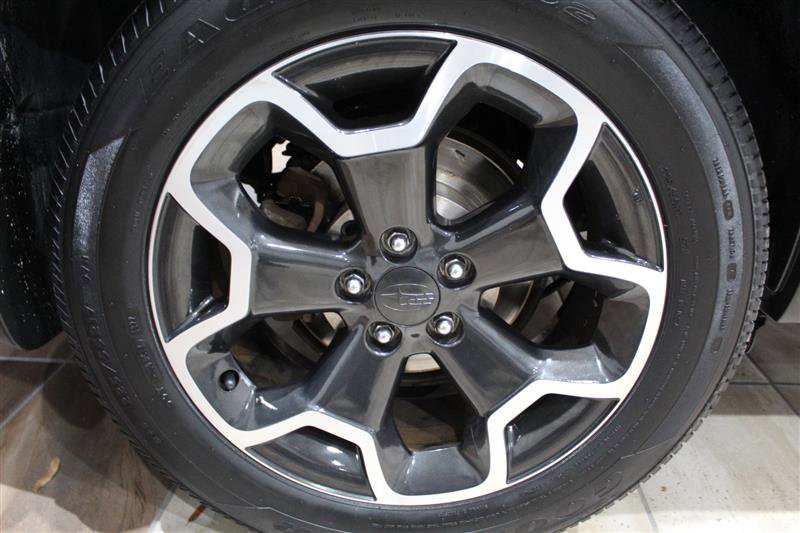 Used 2013 Subaru Crosstrek 2.0i Limited w/ Popular Pkg 2 AWD/4WD image 10