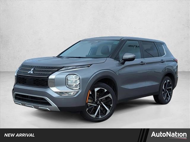 Used 2024 Mitsubishi Outlander SE