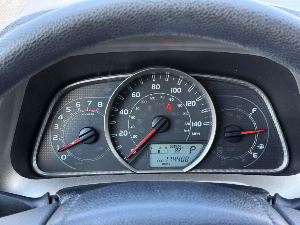Used 2013 Toyota RAV4 XLE FWD image 10