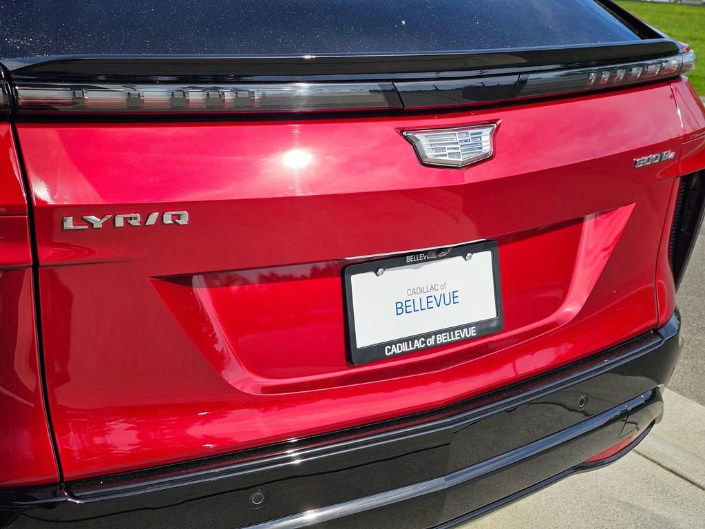Used 2025 Cadillac Lyriq Sport AWD/4WD image 14