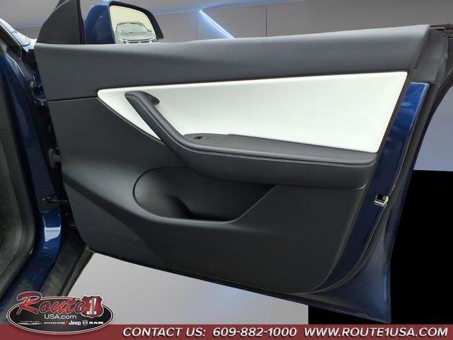 Used 2022 Tesla Model Y Long Range AWD/4WD image 13