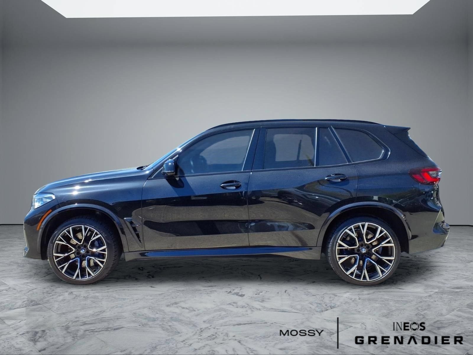 Used 2021 BMW X5 M w/ Competition Package AWD/4WD image 5