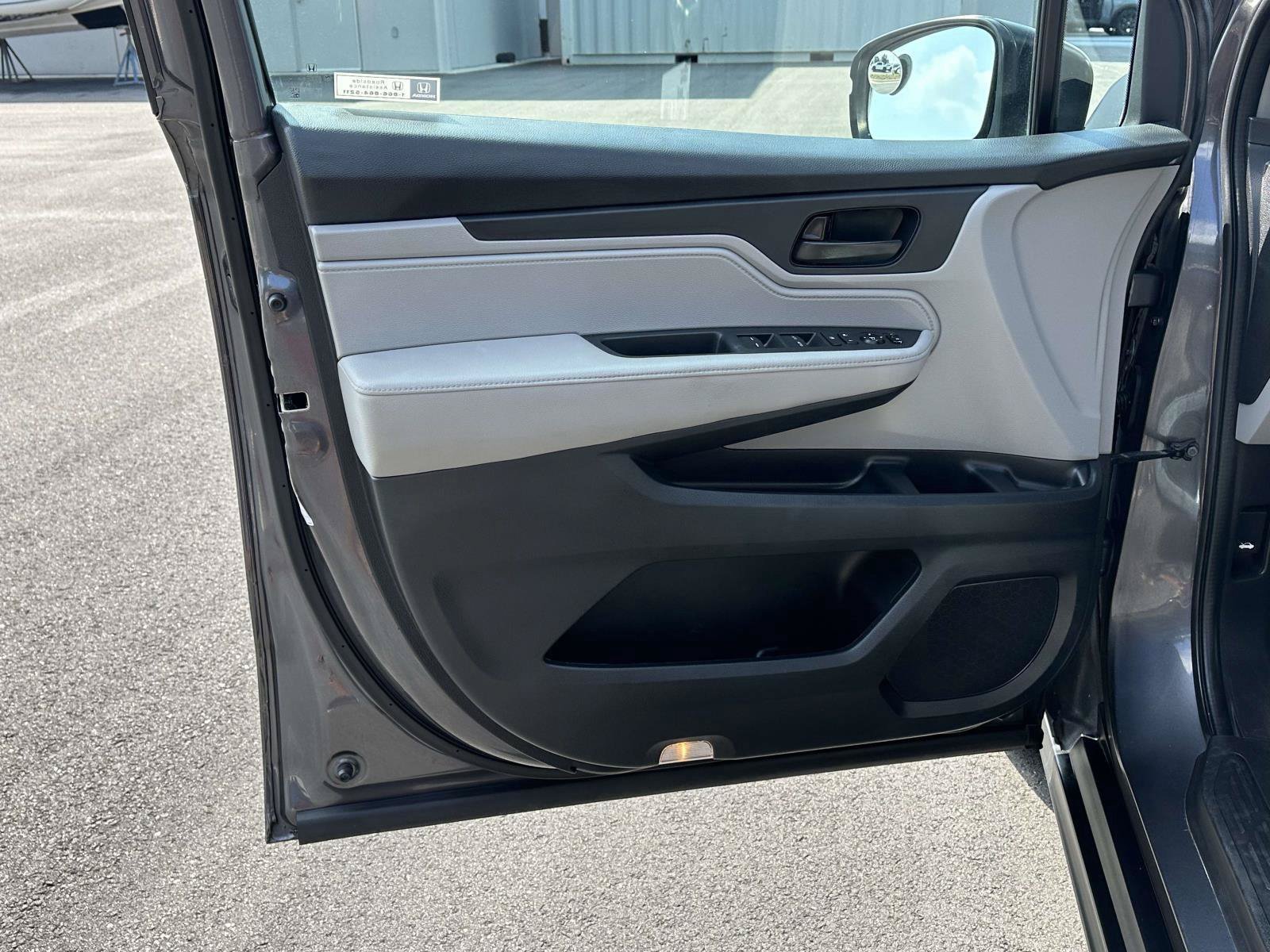Used 2020 Honda Odyssey LX image 5
