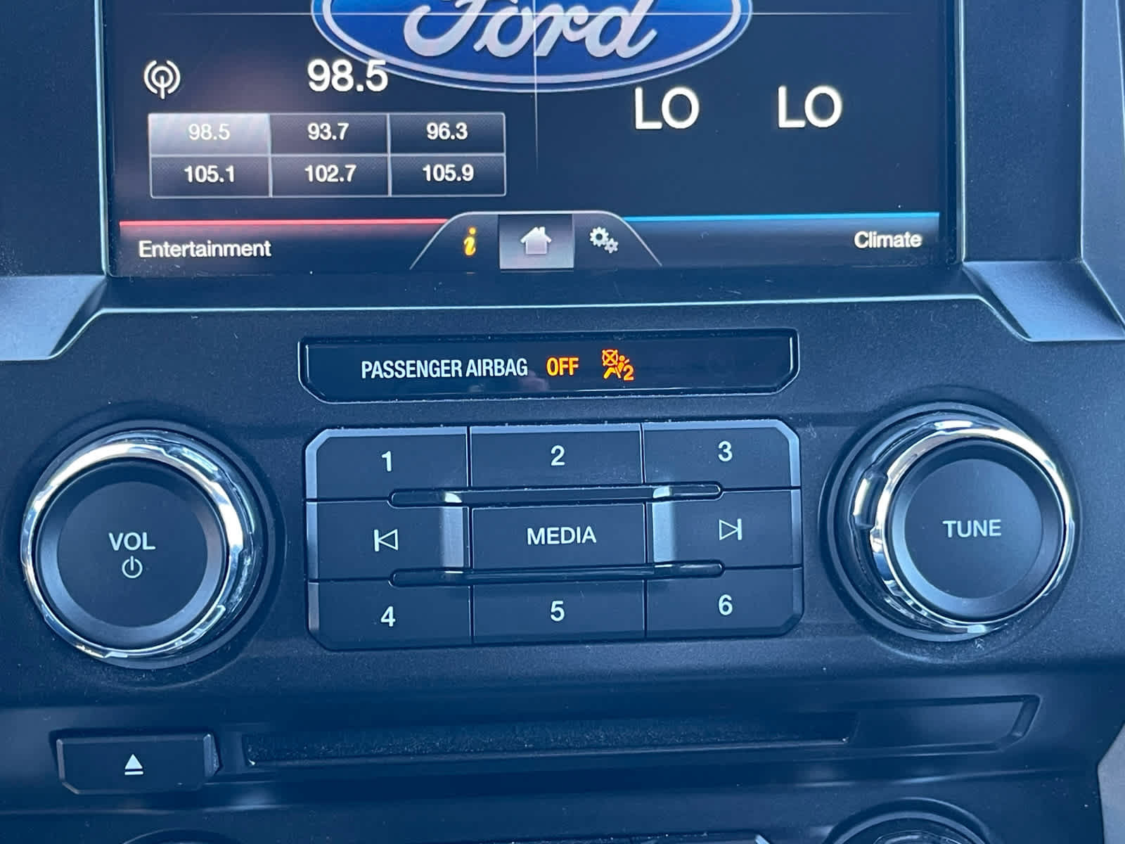 Used 2015 Ford F150 Lariat AWD/4WD image 18