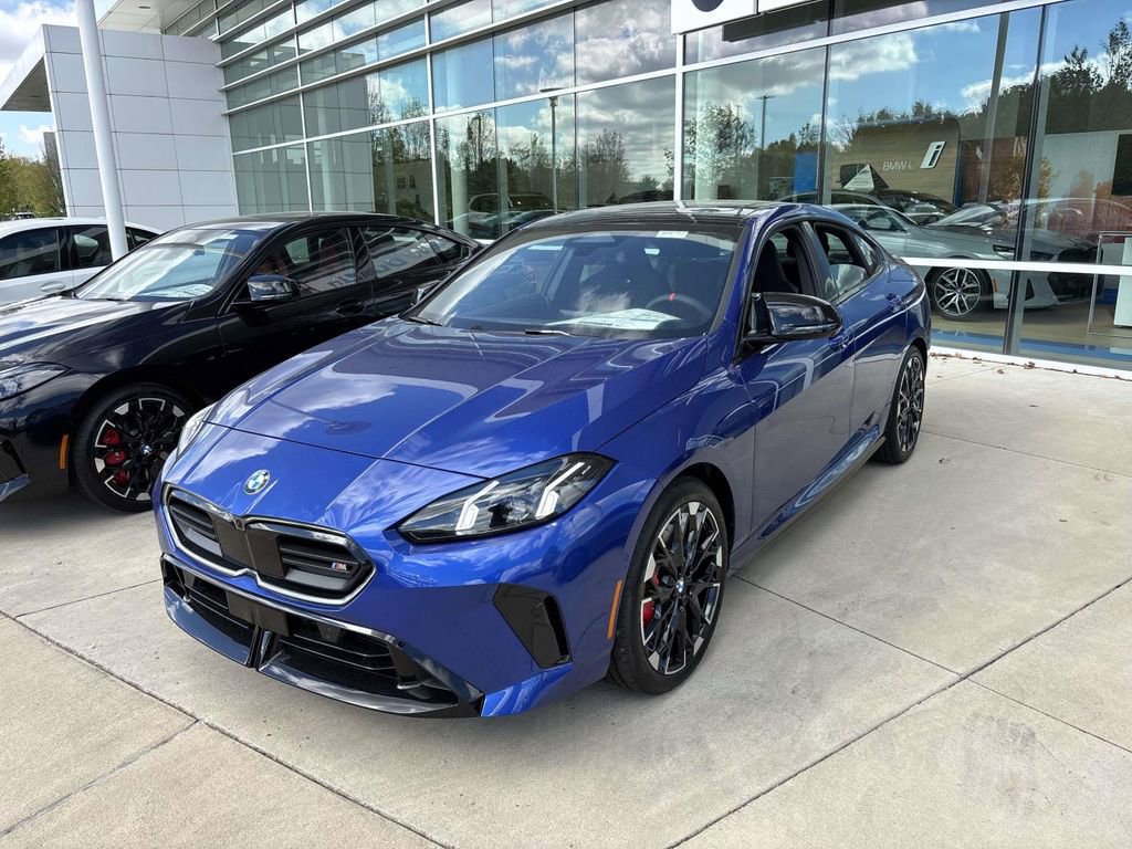 New 2026 BMW M235i xDrive w/ Technology Package image 3