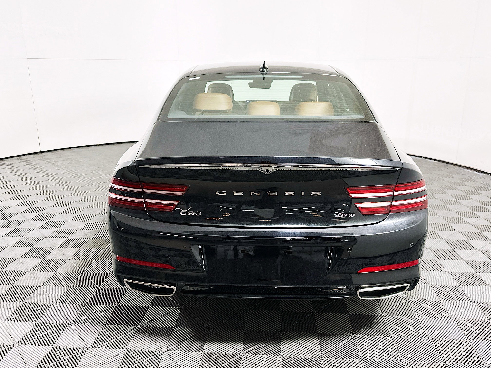 Used 2024 Genesis G80 2.5T image 4