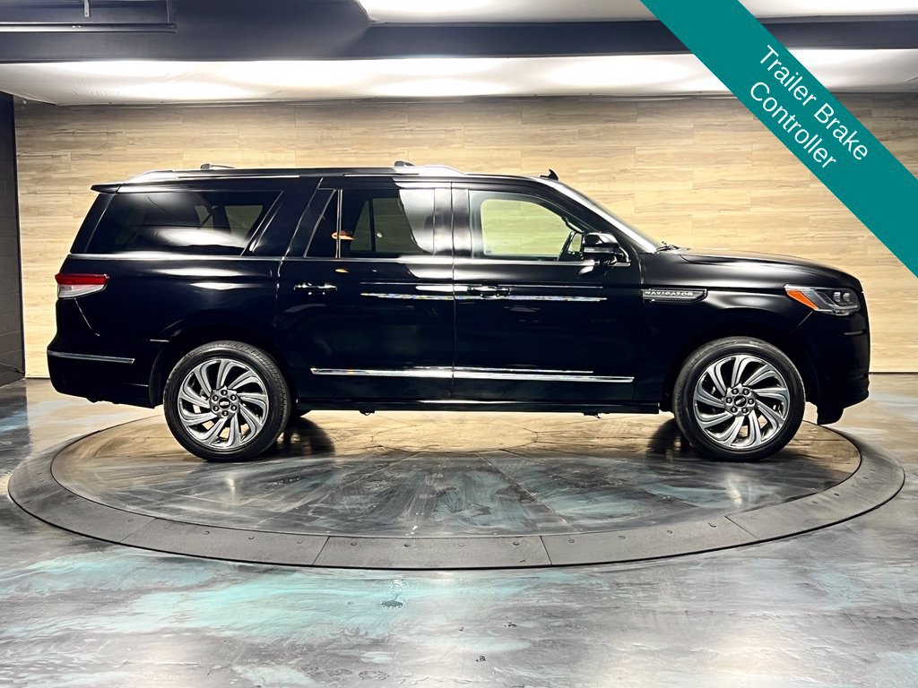 Used 2023 Lincoln Navigator L Reserve AWD/4WD image 28