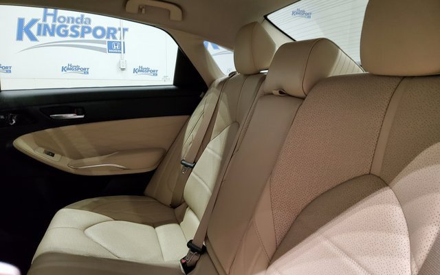 Used 2020 Toyota Avalon Limited w/ Advanced Safety Package image 17