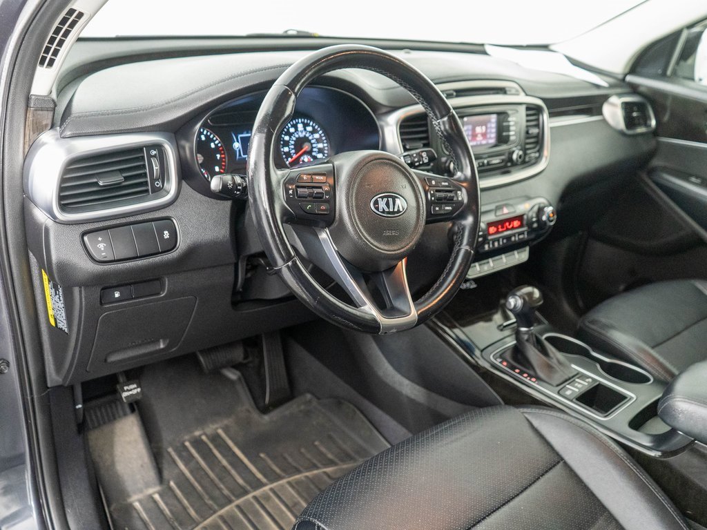 Used 2016 Kia Sorento EX image 13