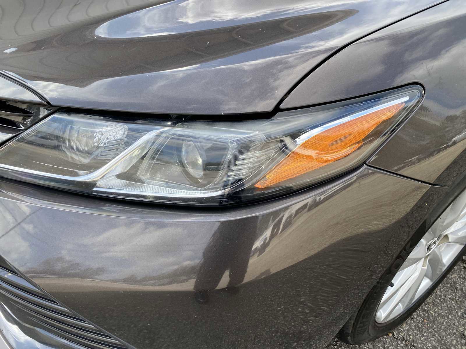 Used 2018 Toyota Camry LE w/ Moonroof Package image 9