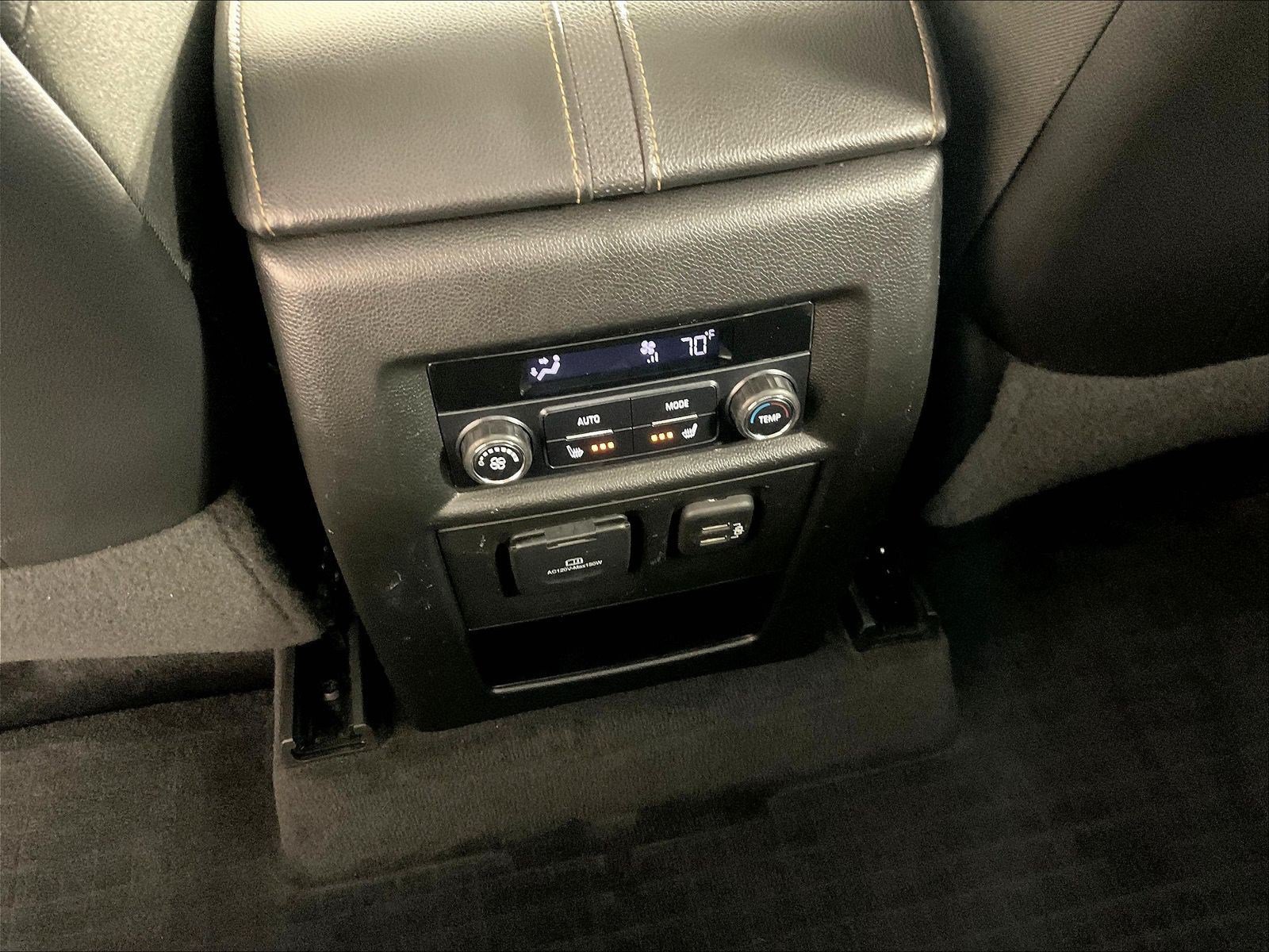 Used 2019 Chevrolet Traverse Premier w/ Redline Edition AWD/4WD image 10