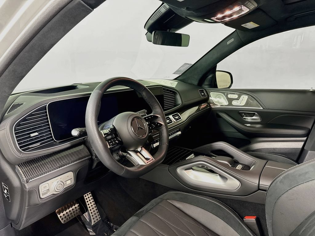Used 2026 Mercedes-Benz GLS 63 AMG 4MATIC image 4