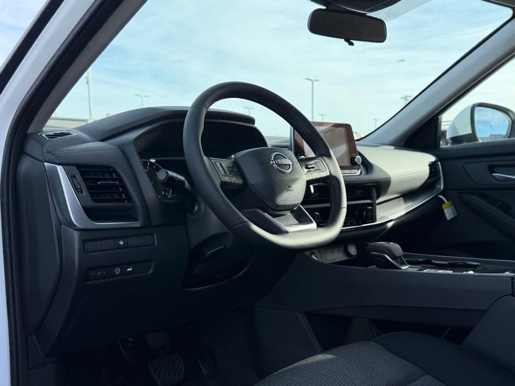 New 2026 Nissan Rogue SV w/ Cold Weather Package FWD image 10