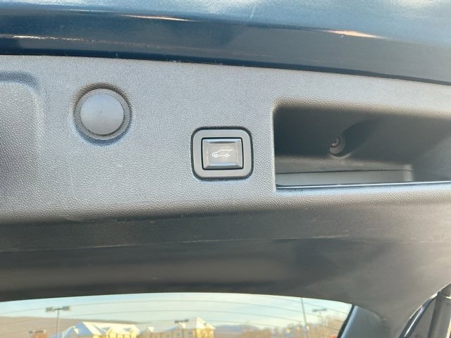 Used 2019 Chevrolet Equinox LT image 23