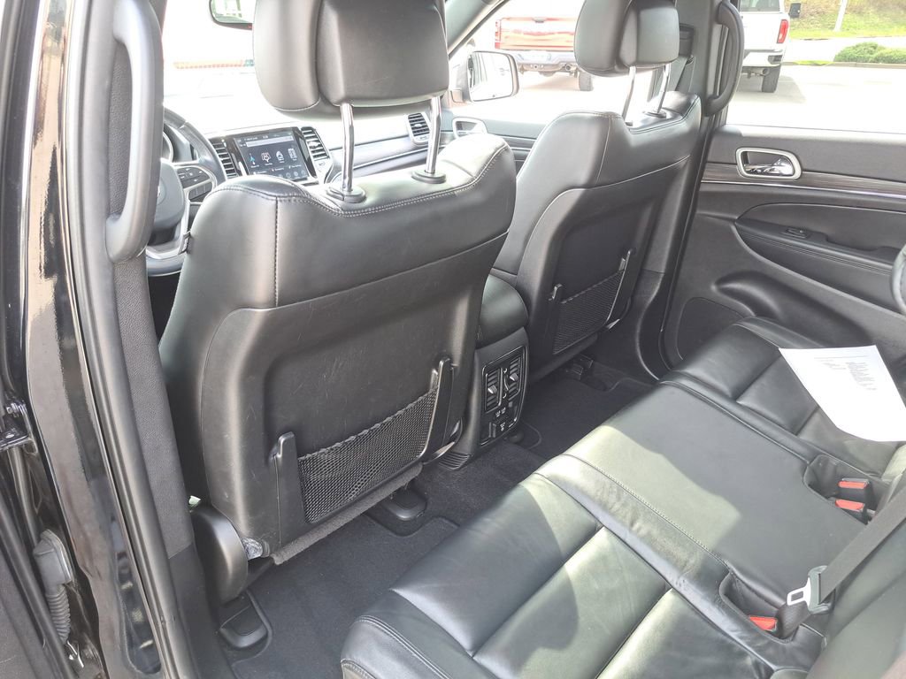 Used 2021 Jeep Grand Cherokee Limited image 17